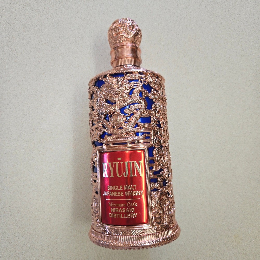 Ryujin Mizunara Japanese Whisky Bottle Nirasaki Distillery Dragon RoseGold Empty